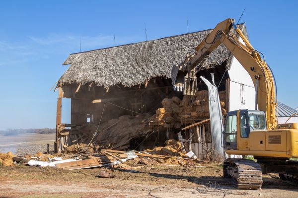 Barn Demolition in Ellensburg