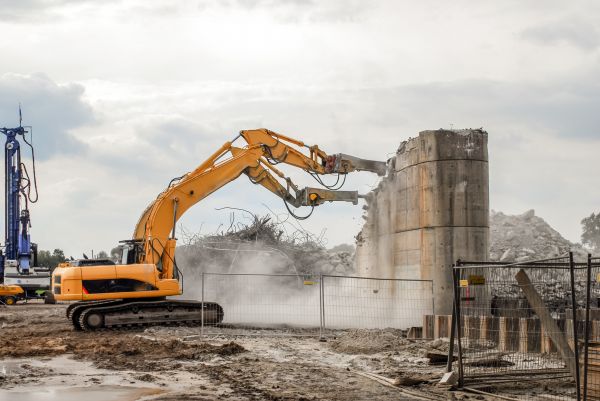 Silo Demolition in Ellensburg
